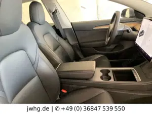 Tesla Model 3 Dual AWD Wärmepumpe Autopilot Kam Pano Bild 3