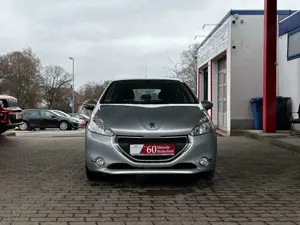 Peugeot 208 Bild 3