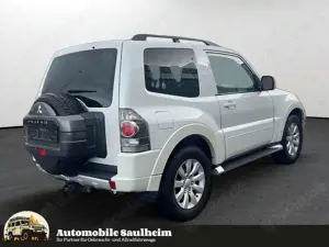 Mitsubishi Pajero 3.2 DI-D Edition 100*NUR 144TKM*XENON*AHK Bild 5