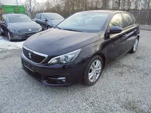 Peugeot 308 Active TÜV  NEU  Kleine Beschädigung s. Foto
