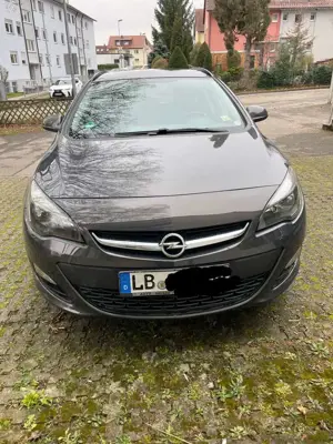 Opel Astra J 1,6 cdti Sportstourer