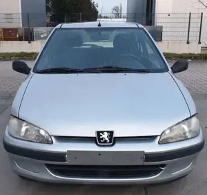 Peugeot 106