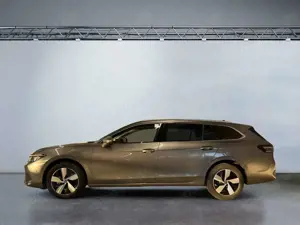 Volkswagen Passat Variant Business 1.5 eTSI DSG 360° Kamera Bild 3