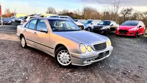 Mercedes-Benz E 240 ELEGANCE