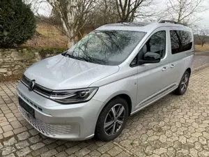 Volkswagen Caddy Move, Navi, SHZ, AHK, Panoramadach