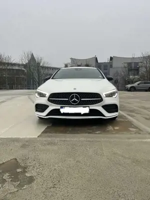 Mercedes-Benz CLA 180 d Shooting Brake 8G-DCT
