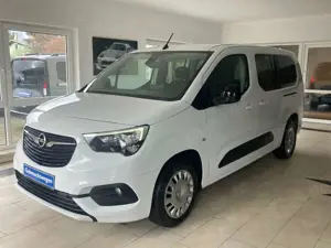 Opel Combo Life E Elegance Autom. Rollstuhlrampe