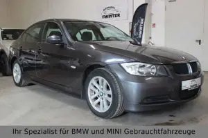 BMW 318 i Limousine*Steuerkette Neu*Scheckheft