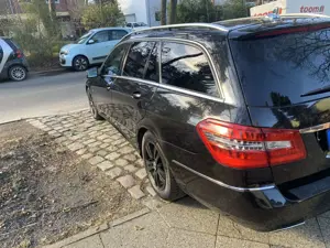 Mercedes-Benz E 250 E 250 T CDI DPF BlueEFFICIENCY Automatik Avantgarde Bild 5
