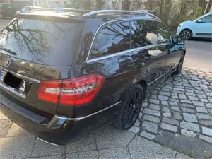 Mercedes-Benz E 250 E 250 T CDI DPF BlueEFFICIENCY Automatik Avantgarde Bild 4