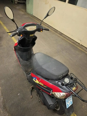 Sparsamer 4-Takt Mofaroller Fahrbereit Neuteile