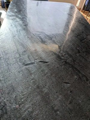 neuwertiger luxuriöser Couch Tisch aus Granit   Mangoholz