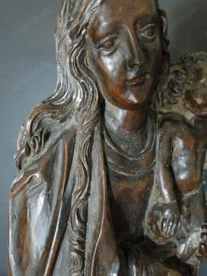 Gotische Madonna mit Kind 17.-18. Jhd Holz geschnitzt Bild 3