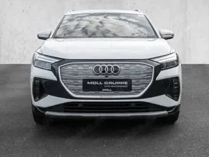 Audi Q4 e-tron 40 AHK MMI Bild 4