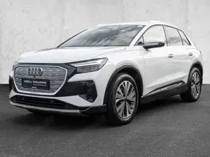 Audi Q4 e-tron 40 AHK MMI Bild 2