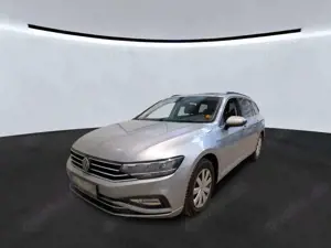 Volkswagen Passat Variant Business 2.0TDI DSG Navi AHK ACC