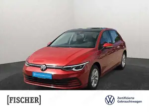 Volkswagen Golf VIII 1.5TSI Life Matrix Navi SHZ Rear View ACC Car