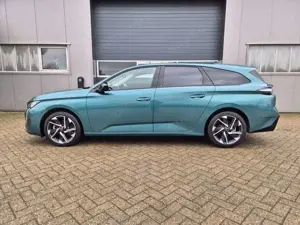 Peugeot 308 308 SW 1.2 Hybrid Allure Bild 2