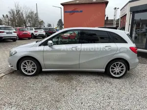 Mercedes-Benz B 220 CDI*Autom.*2.Hand*AHK*Bi-Xenon*SHZ*USB* Bild 2