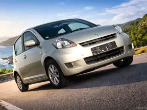 Daihatsu Sirion 2.Hand .30100 km. Klima . Winterreifen !