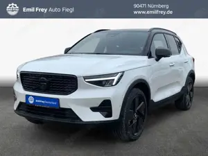 Volvo XC40 XC40 B3 B DKG Plus Black Edition 120 kW, 5-türig