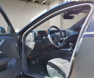 Opel Astra Sports Tourer 1.2 Turbo GS Bild 5