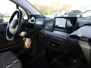 BMW i3 s (120 Ah), 135kW Navi Prof. Klimaaut. PDC Bild 5