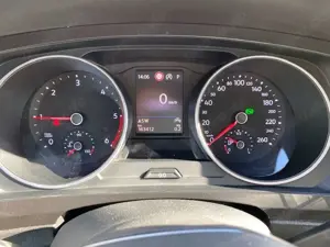 Volkswagen Tiguan 2.0 TDI 4Motion DSG IQ.DRIVE/AHK/18-ZOLL/LED/NAVI Bild 5