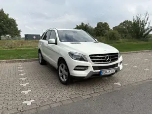 Mercedes-Benz ML 350 ML 350 BlueTEC 4MATIC 7G-TRONIC