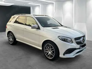 Mercedes-Benz GLE 63 AMG 4Matic,Bremsen,Reifen,Service neu