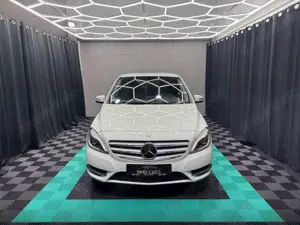 Mercedes-Benz B 180 B -Klasse B 180 KAMERA/MEMORY/XENON/LEDER