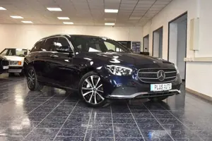 Mercedes-Benz E 300 e Avantgarde Aut Nav LED Panoram Kamer AHK
