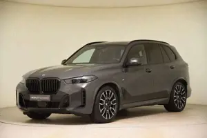 BMW X5 xDrive30d M Sport Pro StandHzg AHK Pano HK