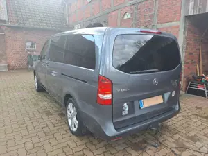 Mercedes-Benz V 250 V 250 (BlueTEC) d lang 4Matic 7G-TRONIC Edition Bild 3