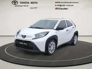 Toyota Aygo X Apple CarPlay Android Auto Musikstreaming DAB Spur