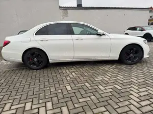 Mercedes-Benz E 220 E 220 d Bild 4