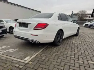 Mercedes-Benz E 220 E 220 d Bild 5