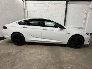 Opel Insignia Grand Sport 2.0 Diesel Business HUD ACC Bild 5