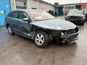 Skoda Octavia Combi Style 4x4 Bild 2