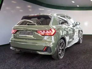 Audi A1 Sportback S line 30 TFSI S tronic LED NAVI Bild 4