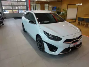 Kia Ceed SW / cee'd SW CEED SW 1.5 T-GDI DCT GT-line Techn-Paket Bild 3