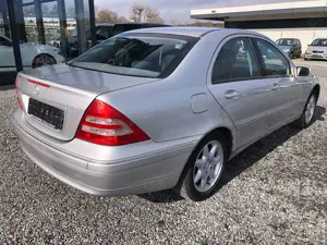 Mercedes-Benz C 180 ELEGANCE 6-Gang*AHK*Klima*Tempomat*HU/AU NEU* Bild 5