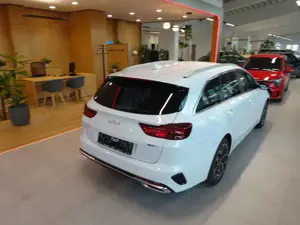 Kia Ceed SW / cee'd SW CEED SW 1.5 T-GDI DCT GT-line Techn-Paket Bild 5