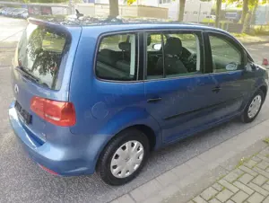 Volkswagen Touran Trendline BMT Bild 4