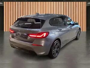 BMW 116 i Sport Line*Navi*DAB* Bild 5