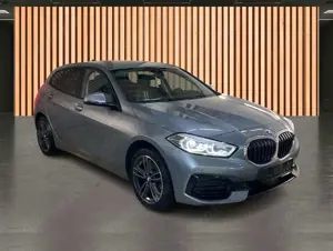 BMW 116 i Sport Line*Navi*DAB* Bild 4