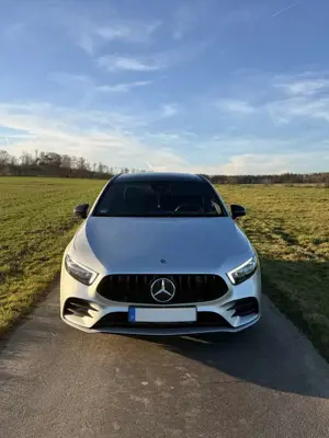 Mercedes-Benz A 200 AMG Line