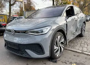 Volkswagen ID.5 Pro Performance Matrix*R-Cam*AHK*4TKM*82KWH