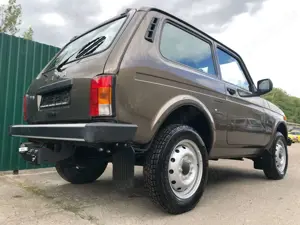 Lada Niva NIVA  LEGEND "NORMA" ROSTSCHUTZ! AHK! GARANTIE! Bild 5