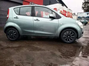 Suzuki Splash Club Klima Sitzheizung 5- Türer Tüv Neu Bild 5